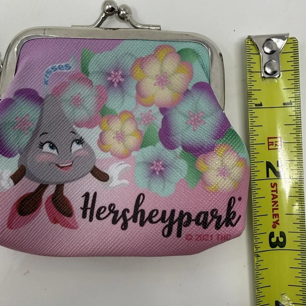 Hersheys Kiss Hersheypark Keyring Mascot Keychain Mini Coin Purse Kiss Lock 2021
